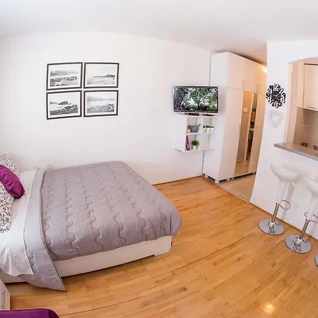 Apartment Diamond