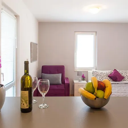 Diamond Apartment